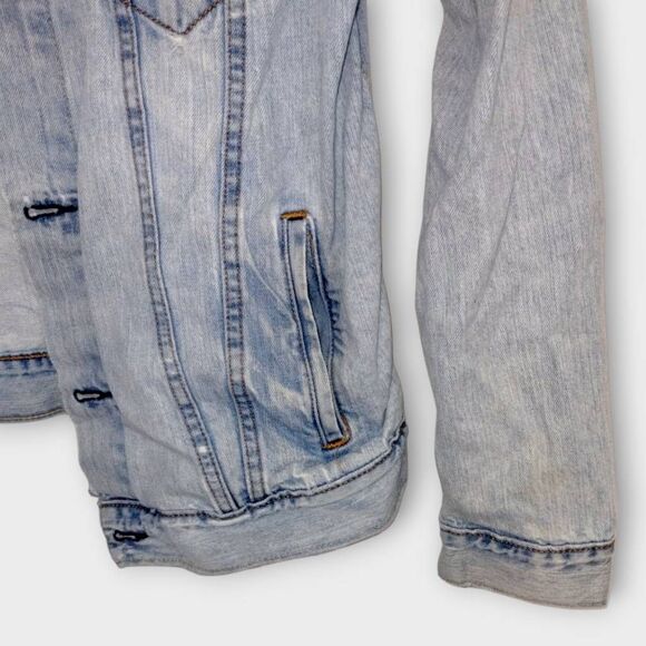Levis Original Denim Light-Wash Slim Fit Trucker Button Jacket Faded‎ Distressed - Picture 8 of 15